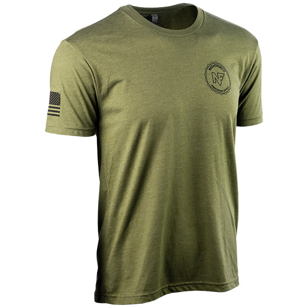 JPG - A575_Serving_the_Front_Line_Black_on_Military_Green_Mens_F_Right